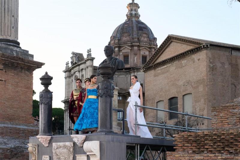 Alta Moda2025系列绽放罗马，杜嘉班纳于古迹呈震撼之作