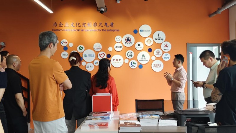 企业战袍，衣启新篇 ——2026 白驹逸夏季工服新品发布会圆满落幕